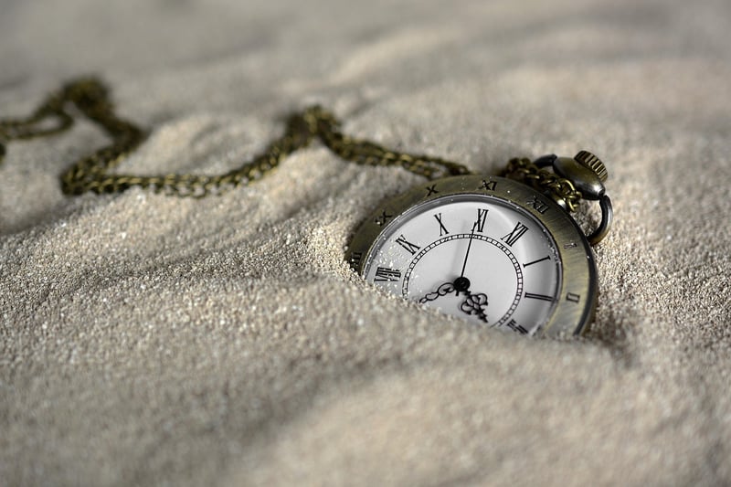 Time Warp Wormhole